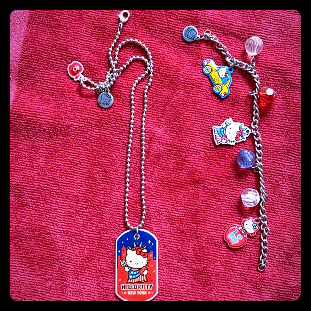 Sanrio HELLO KITTY New York necklace bracelet set!